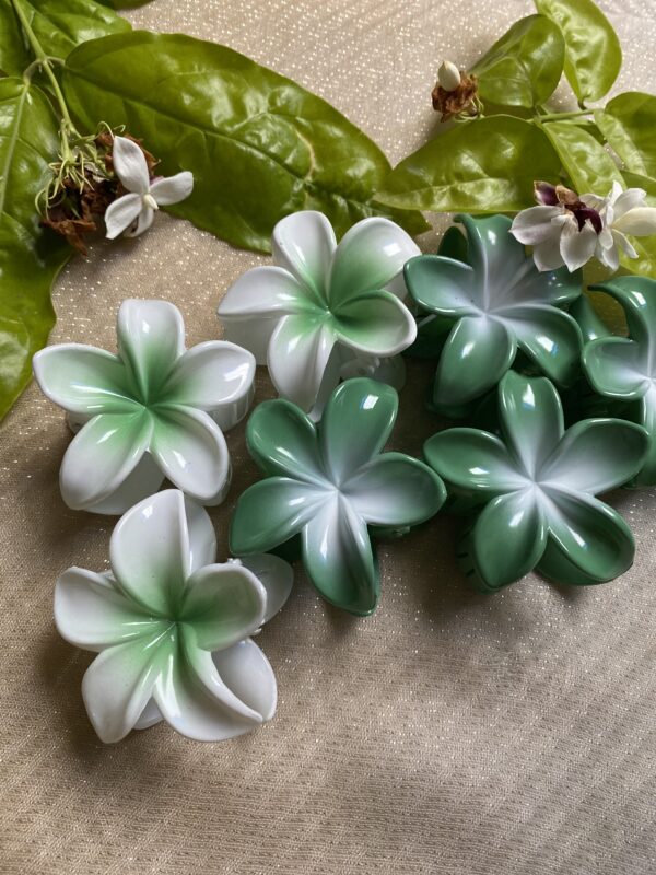 Single Flower Hair Clips (Green & White