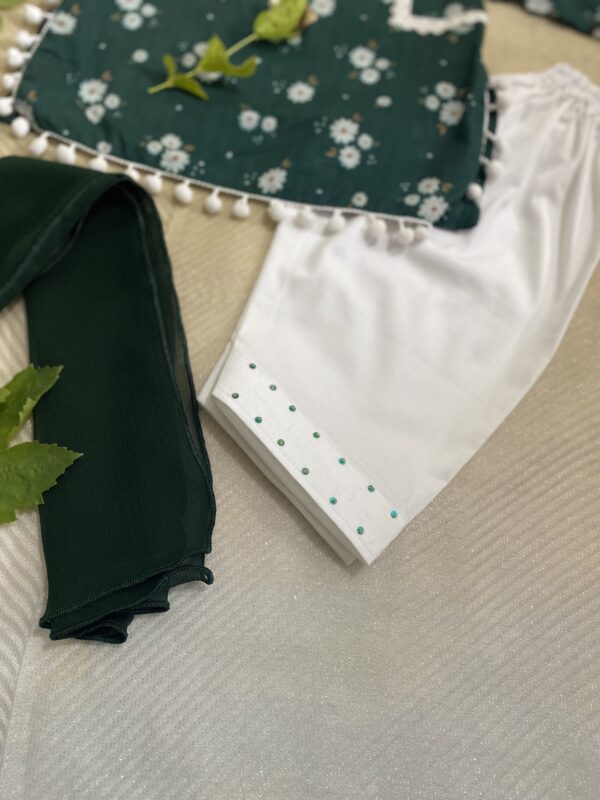 🌿 Azadi Special – 3-Piece Outfit for Baby Girls (2 & 3 Years) - Image 5
