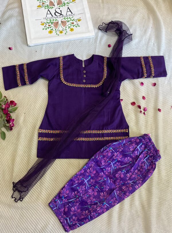 Purple Elegance | Lace Kurta with Unique Printed Shalwar & Net Dupatta – 1 to 2 Yrs / 2 to 3 Yrs
