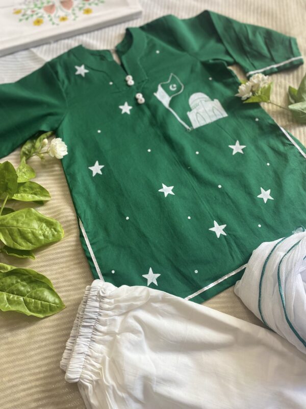 🇵🇰 Azadi Outfit for Baby Girls (2–3 Years) - Image 3